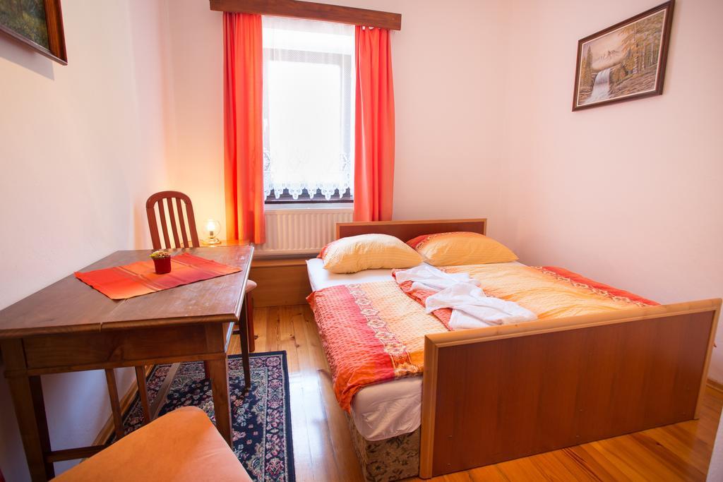 Guest House Gostisce Gacnk V Logu 采尔克诺 客房 照片